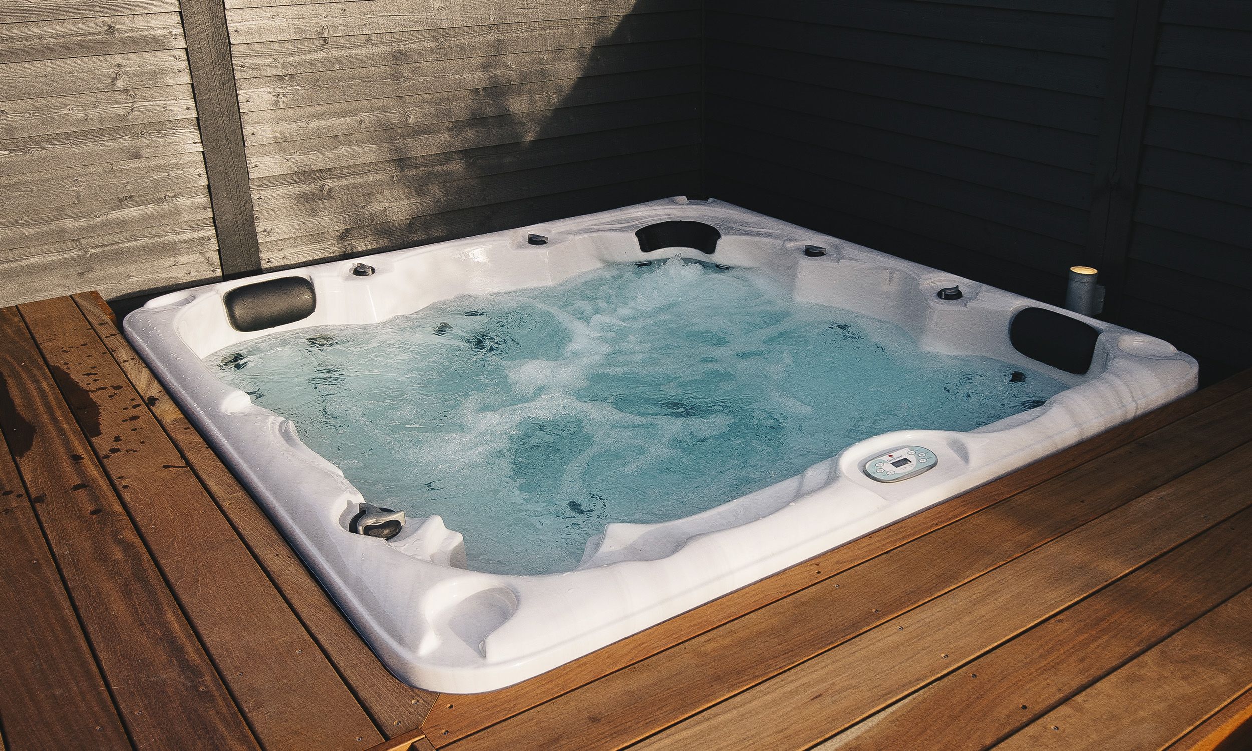 Hvilke funktioner har en udendørs spa?