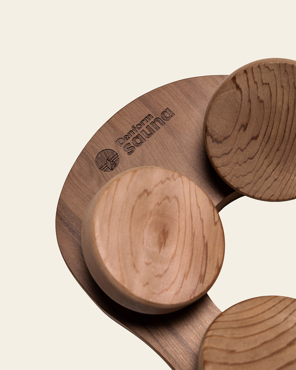 Nakkestøtte i Træ til Sauna